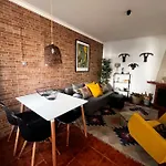 Castelinho Da Azoia - Checkinhome *
