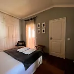 Castelinho Da Azoia - Checkinhome