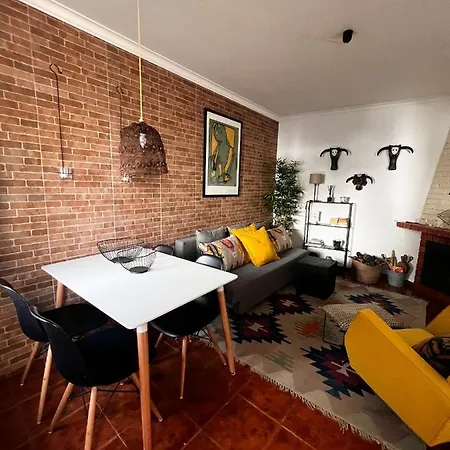 Castelinho Da Azóia - Checkinhome *