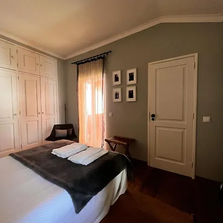 Castelinho Da Azóia - Checkinhome